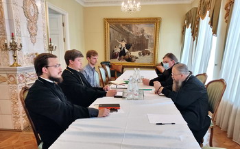 В Даниловом монастыре состоялась трёхсторонняя рабочая встреча, посвященная сотрудничеству с Патриаршим молодежным центром